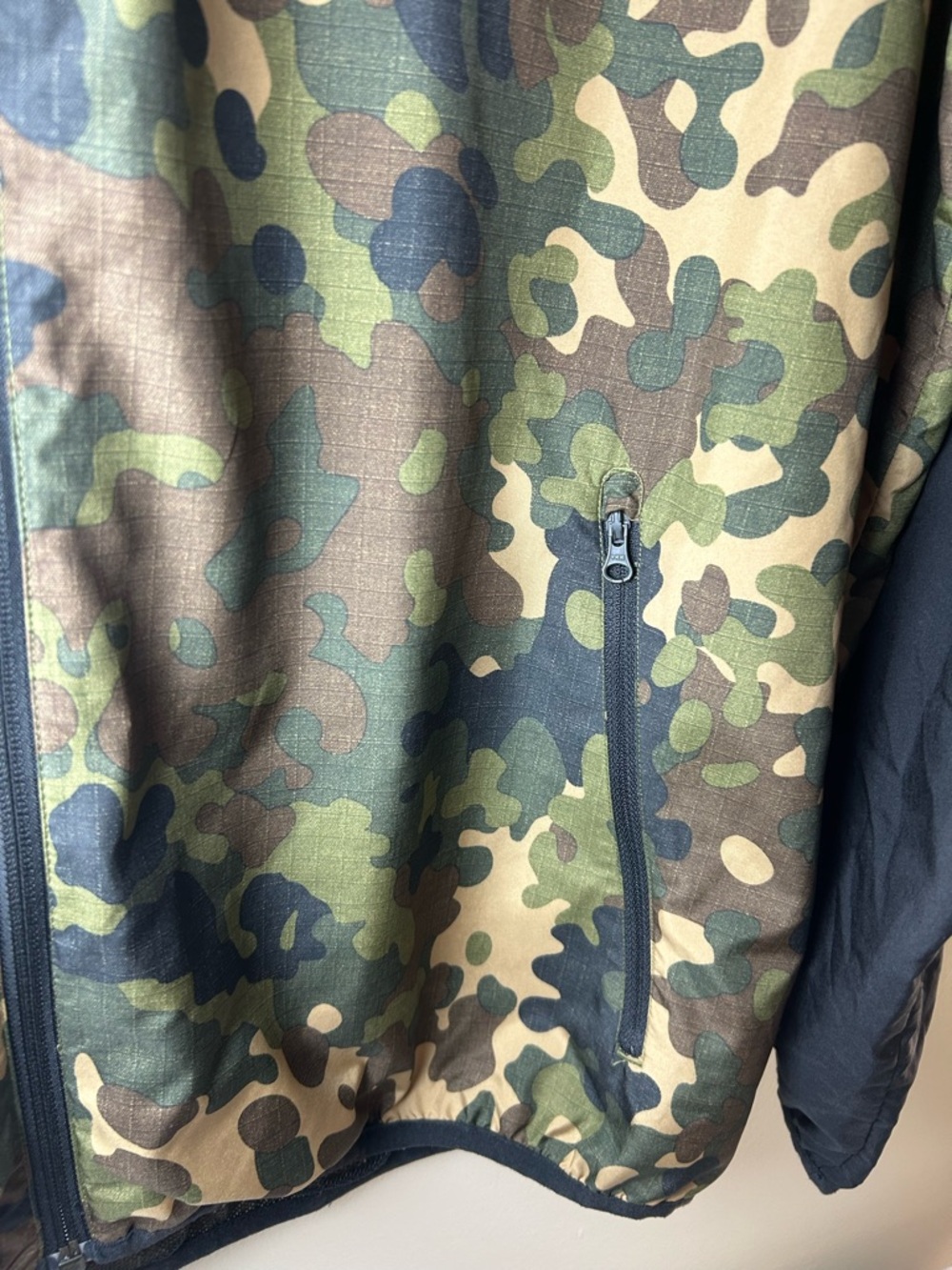 adidas Men's Camo Hooded Windbreaker Jacket - Green/Black/Tan - Picture 6 of 8